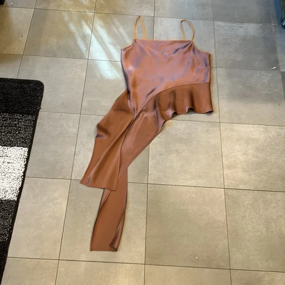 Helmut Lang Asymmetrical Brown Satin Sleeveless Blouse - Picture 4 of 12